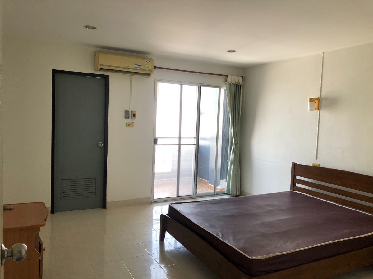 1 Bed Condo · Mueang Chon Buri, chon_buri — photo 5