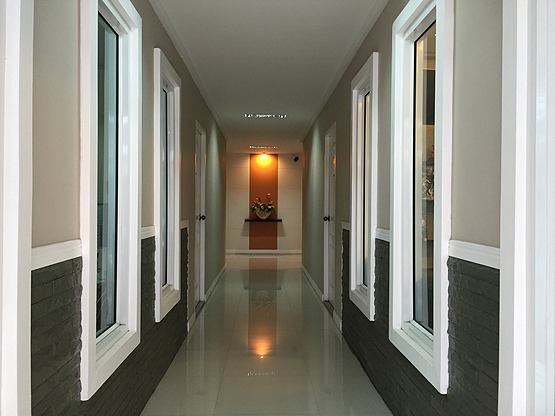1 Bed Condo — photo 1