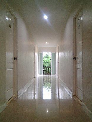1 Bed Condo — photo 4