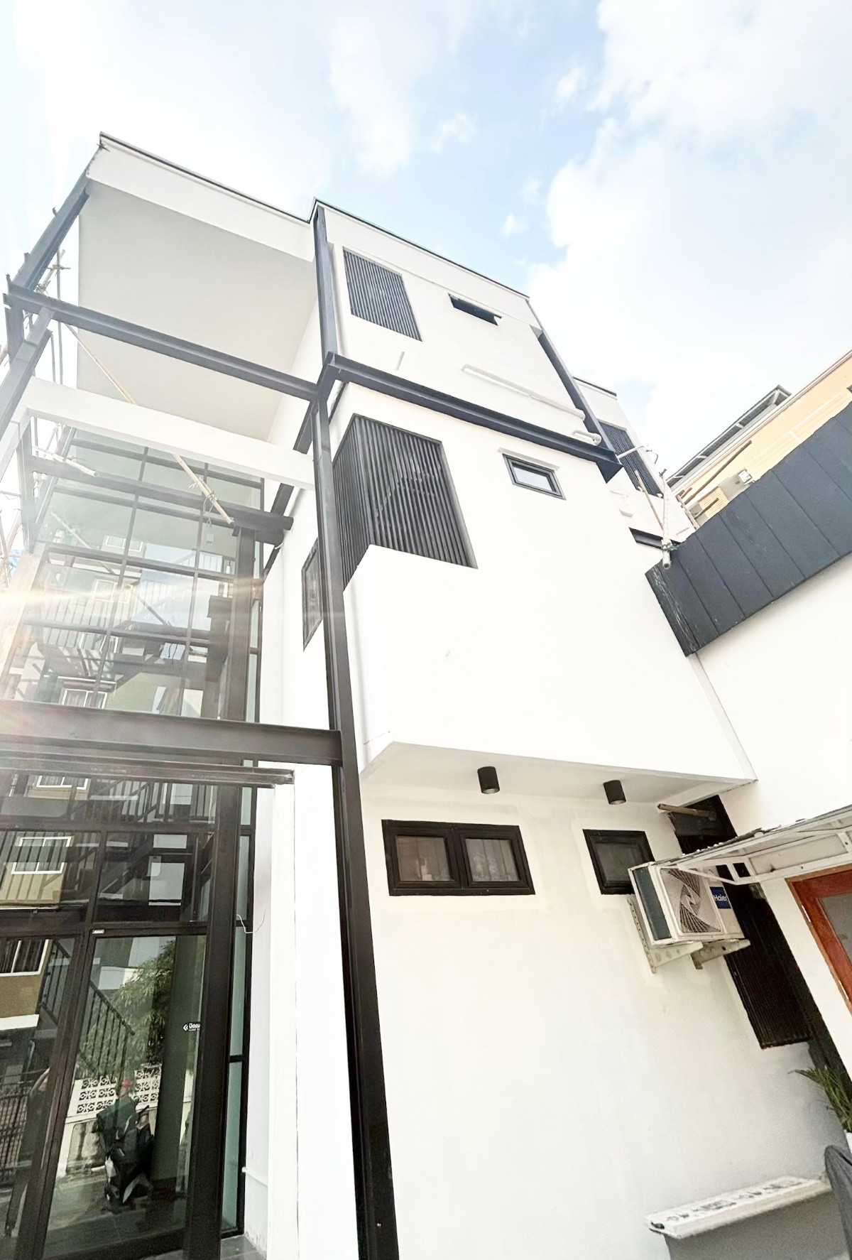 PS House — photo 1