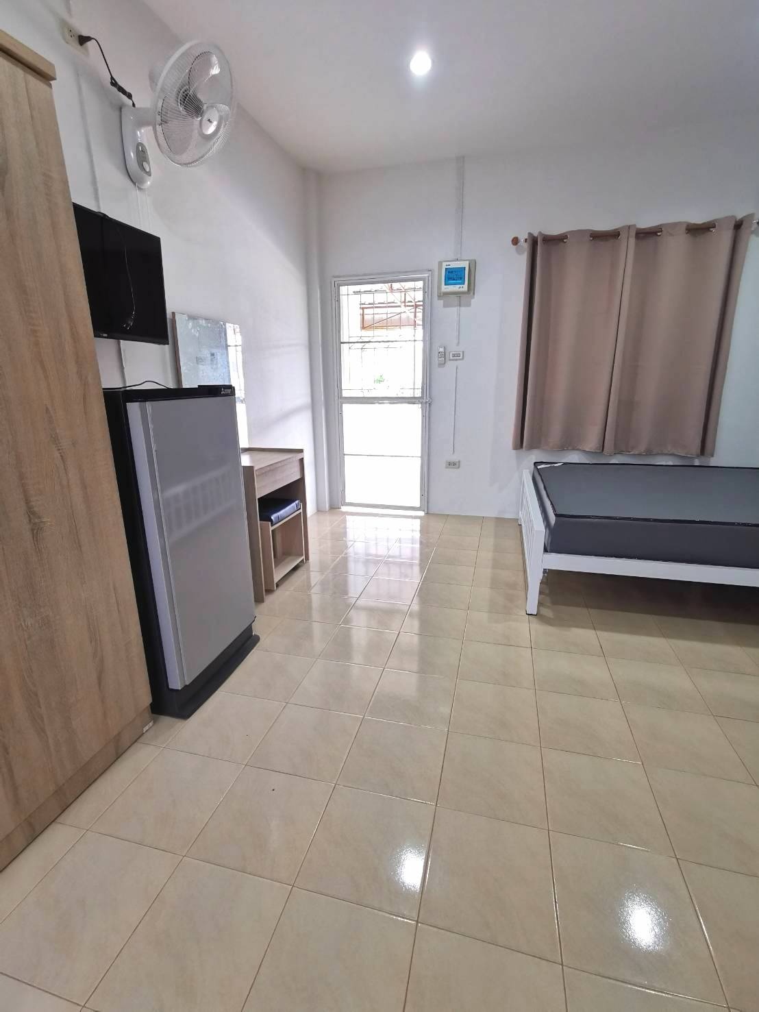 1 Bed Condo — photo 4