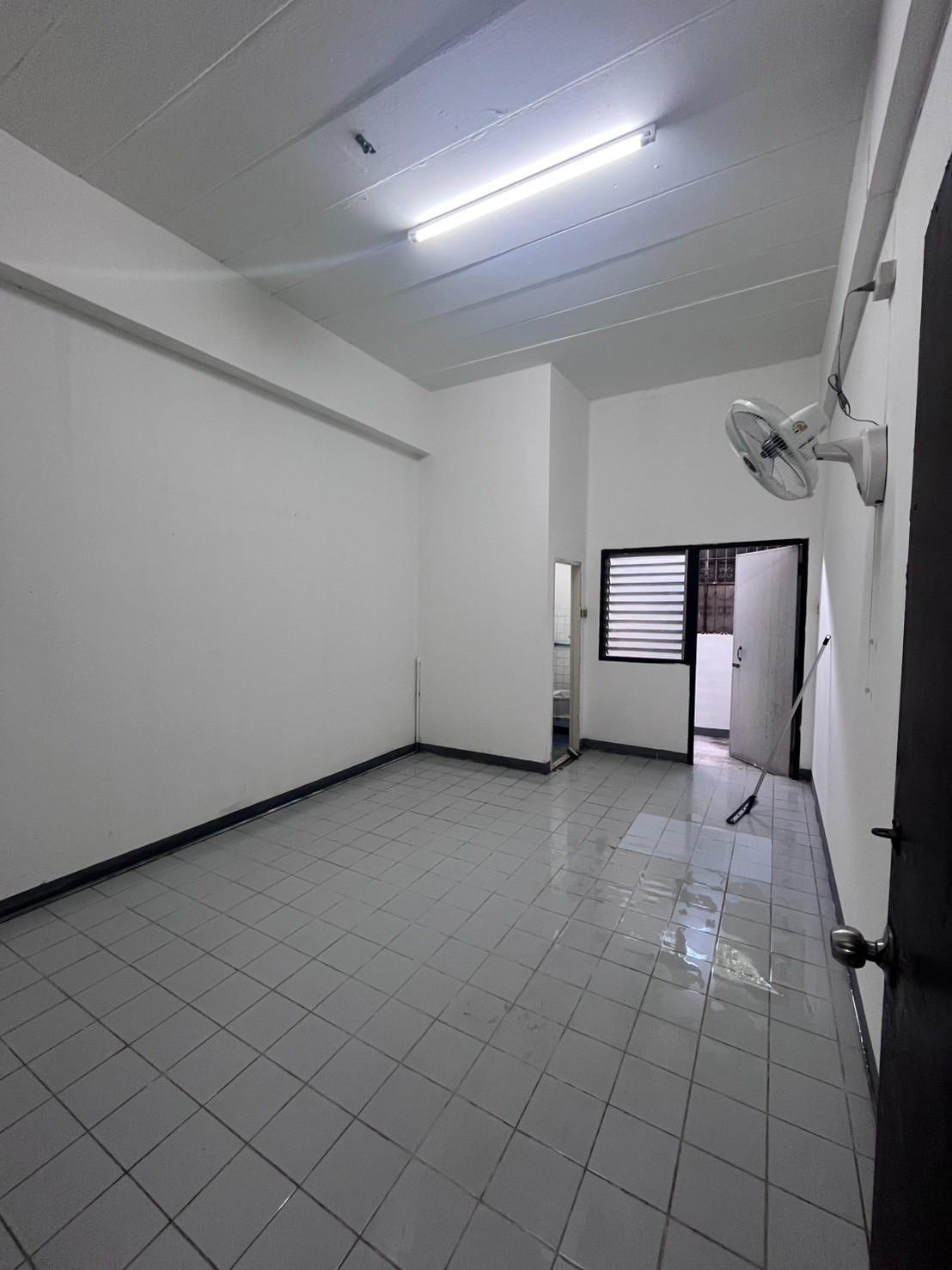 Condo · Nong Khaem, bangkok — photo 1