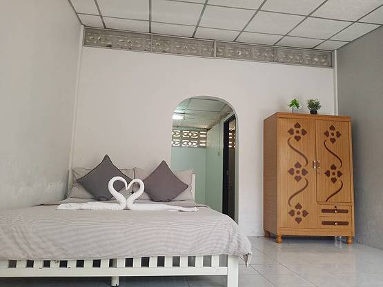 1 Bed Condo — photo 2