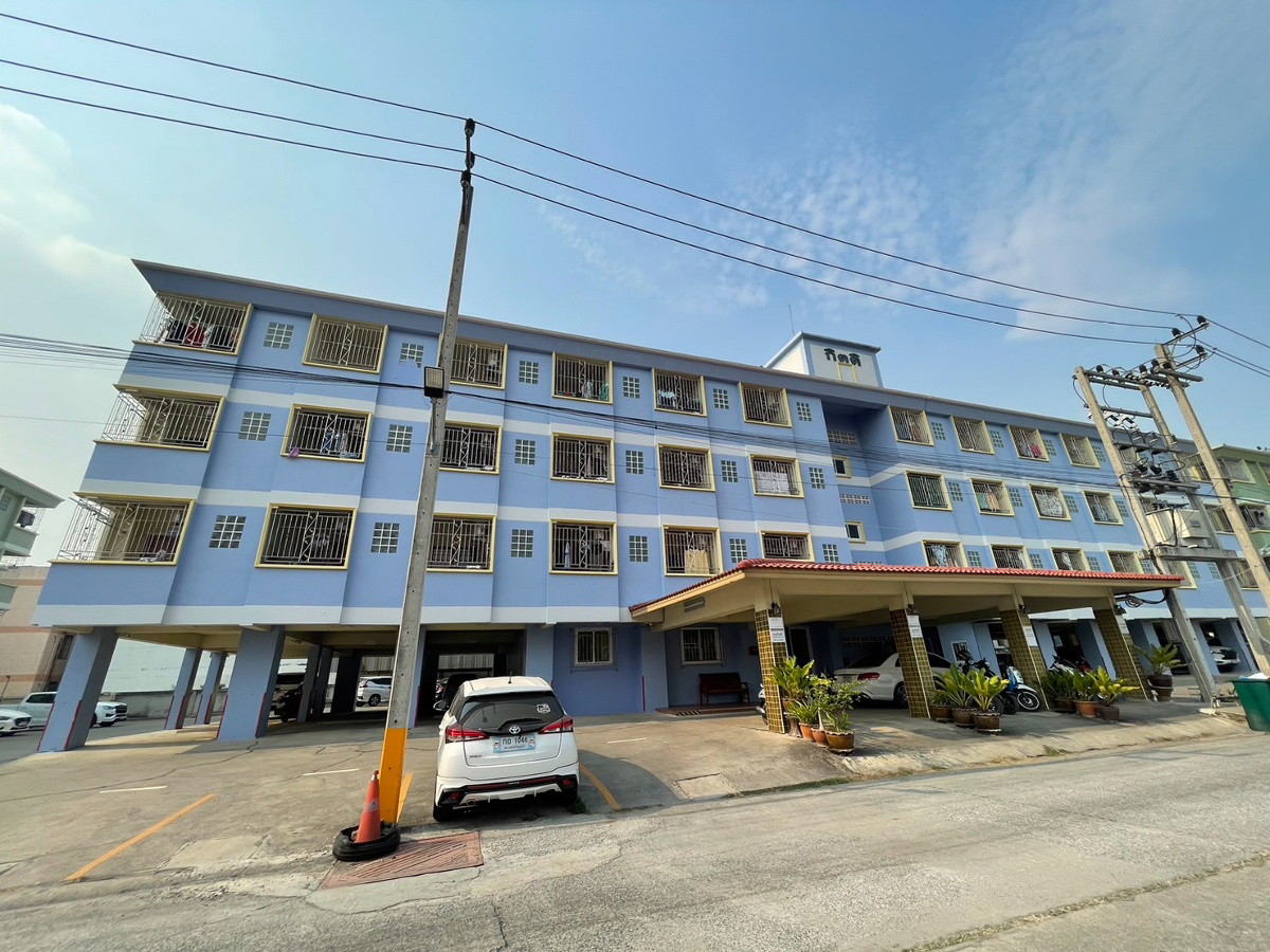 Condo — photo 1