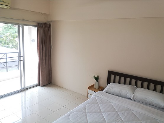 Condo · Wang Thonglang, bangkok — photo 4
