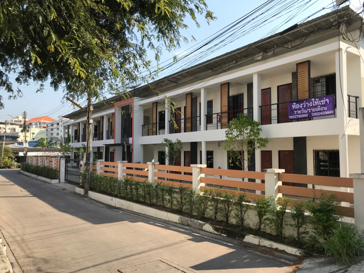 Condo · Mueang Chon Buri, chon_buri — photo 2