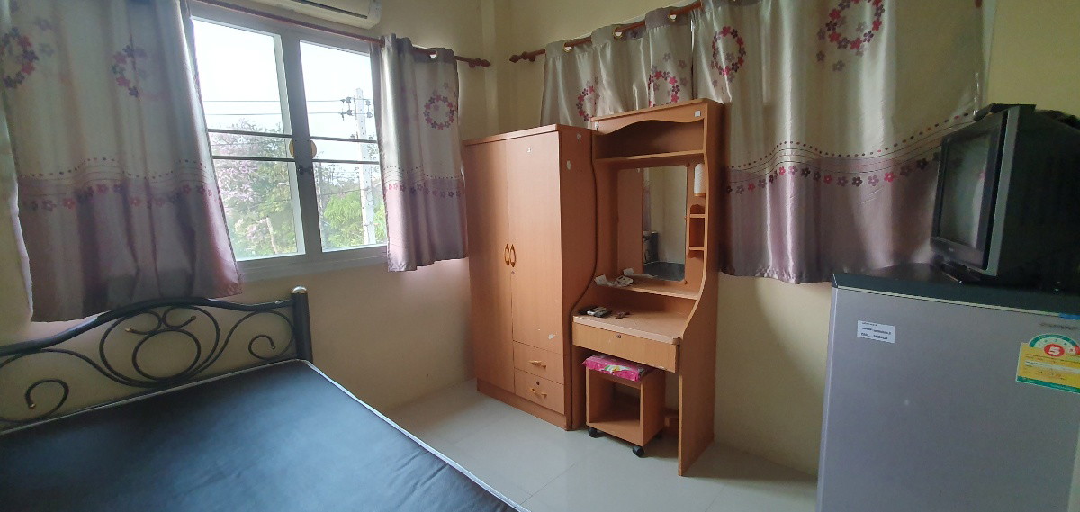 1 Bed Condo — photo 1