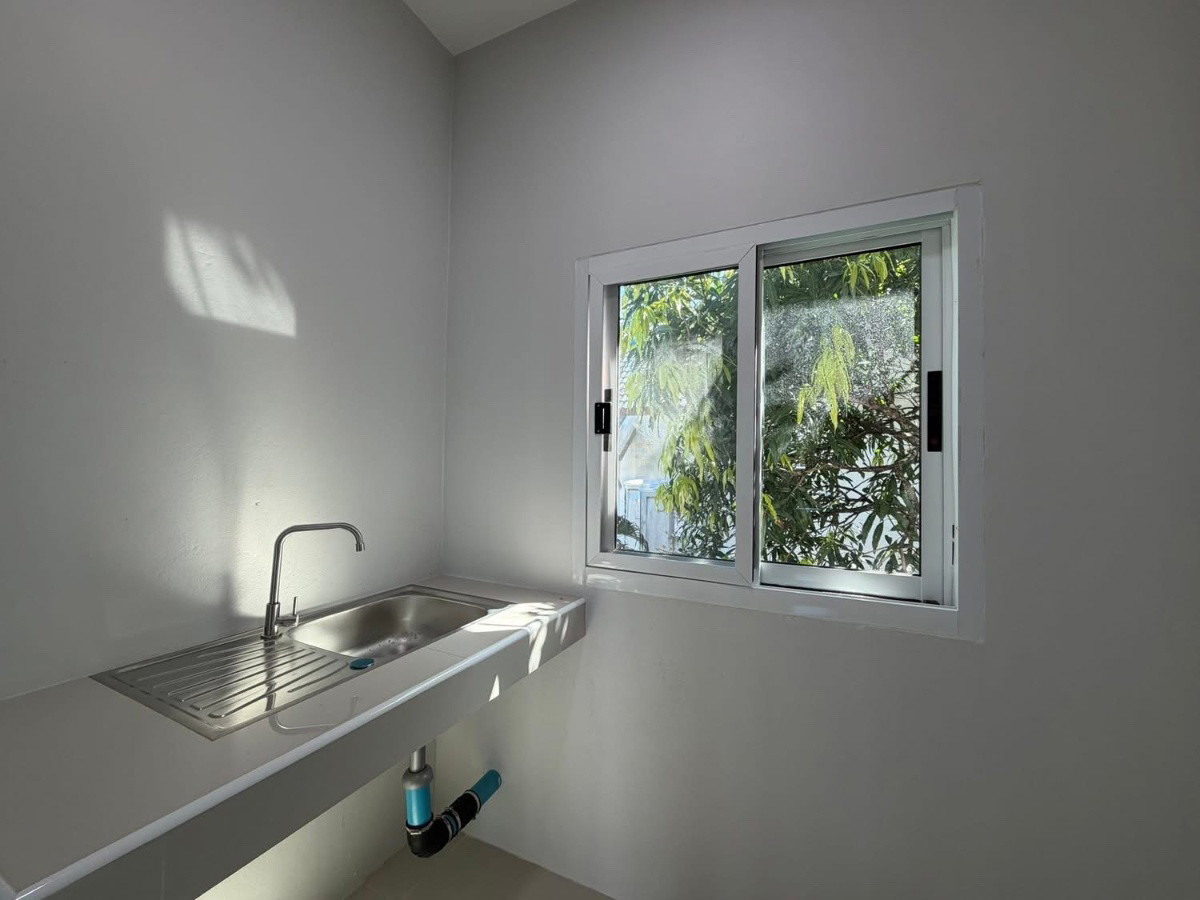 1 Bed Condo — photo 4