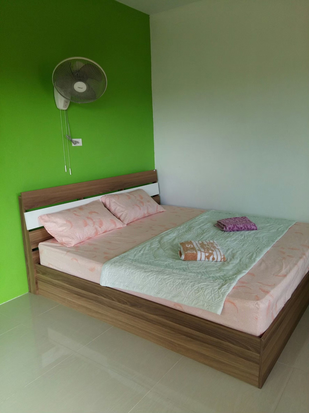 Condo — photo 1