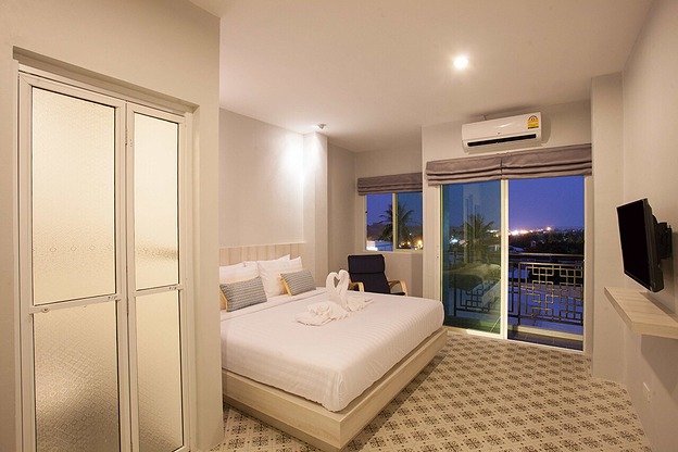 Condo · Mueang Phuket, phuket — photo 1