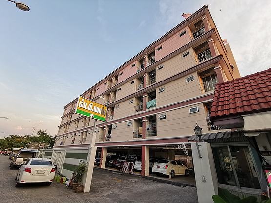 1 Bed Condo · Phra Khanong, bangkok — photo 1