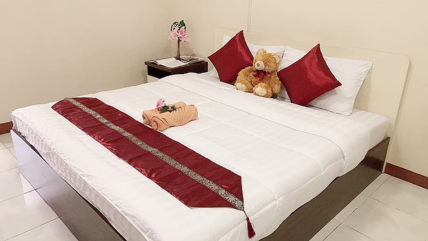1 Bed Condo · Phra Khanong, bangkok — photo 2