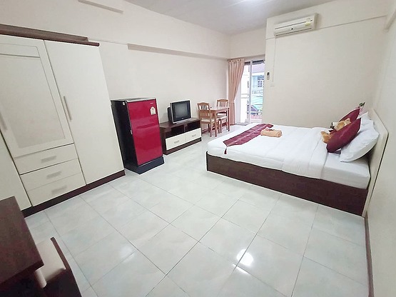 1 Bed Condo · Phra Khanong, bangkok — photo 3