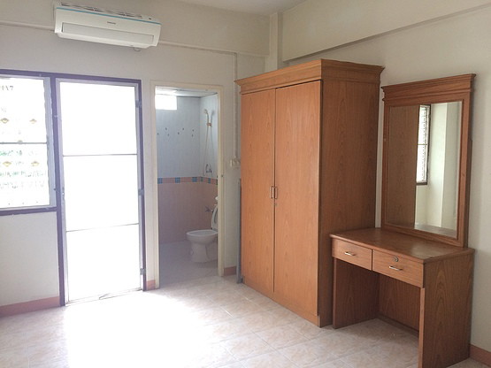 1 Bed Condo · Bang Khen, bangkok — photo 1