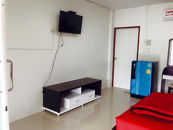 1 Bed Condo — photo 1