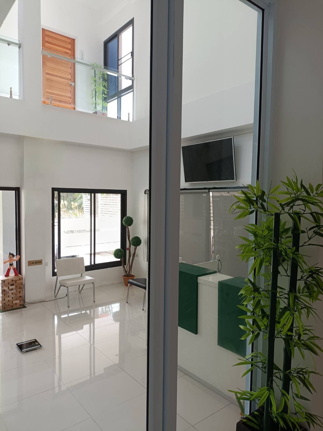 1 Bed Condo — photo 4