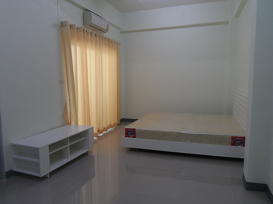 1 Bed Condo · Bang Khun Thian, bangkok — photo 3
