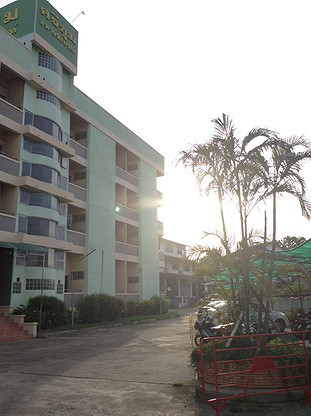 Condo — photo 2