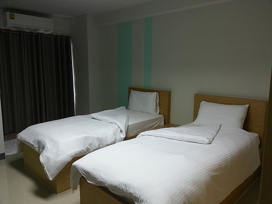 1 Bed Condo — photo 3