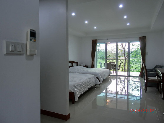 1 Bed Condo — photo 1