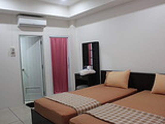 1 Bed Condo — photo 3