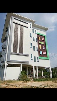 Condo — photo 1