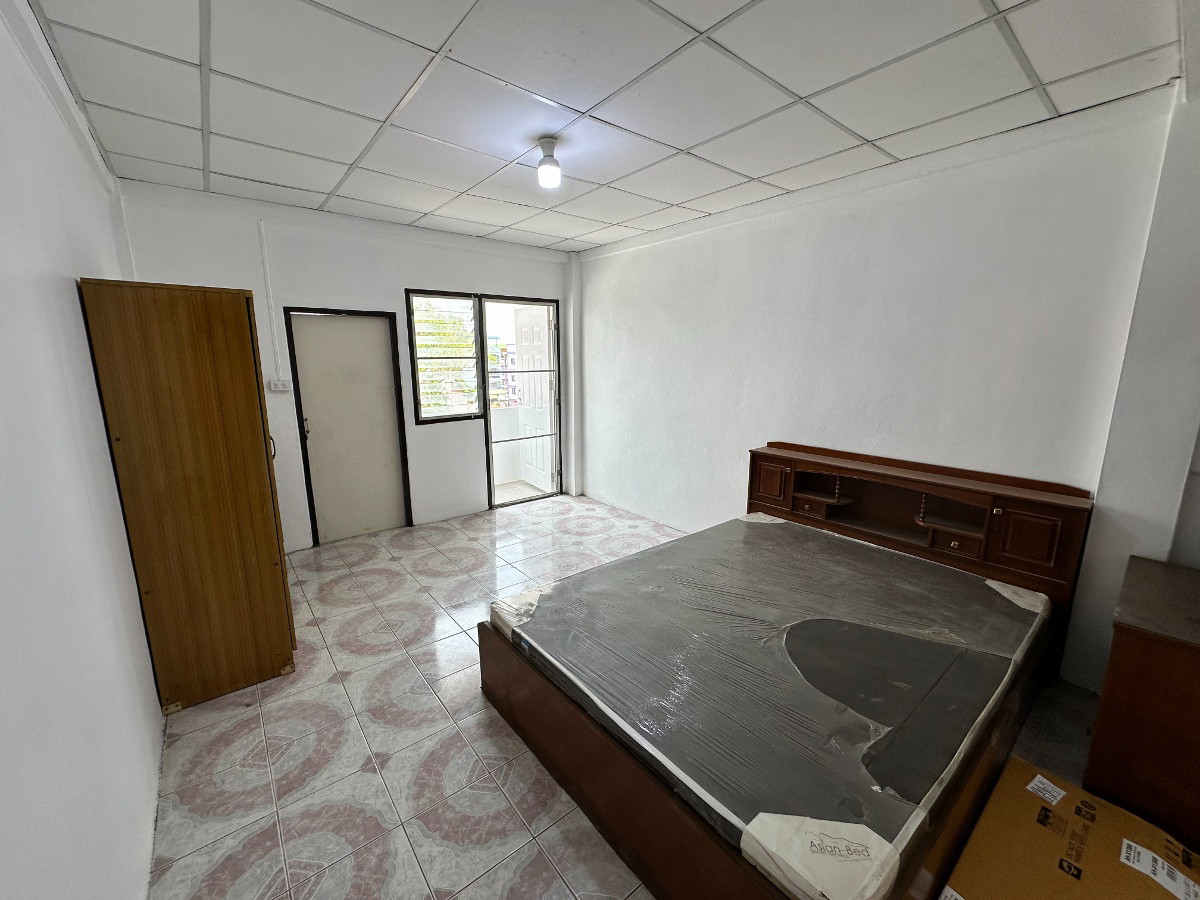 1 Bed Condo · Bangkok Noi, bangkok — photo 4