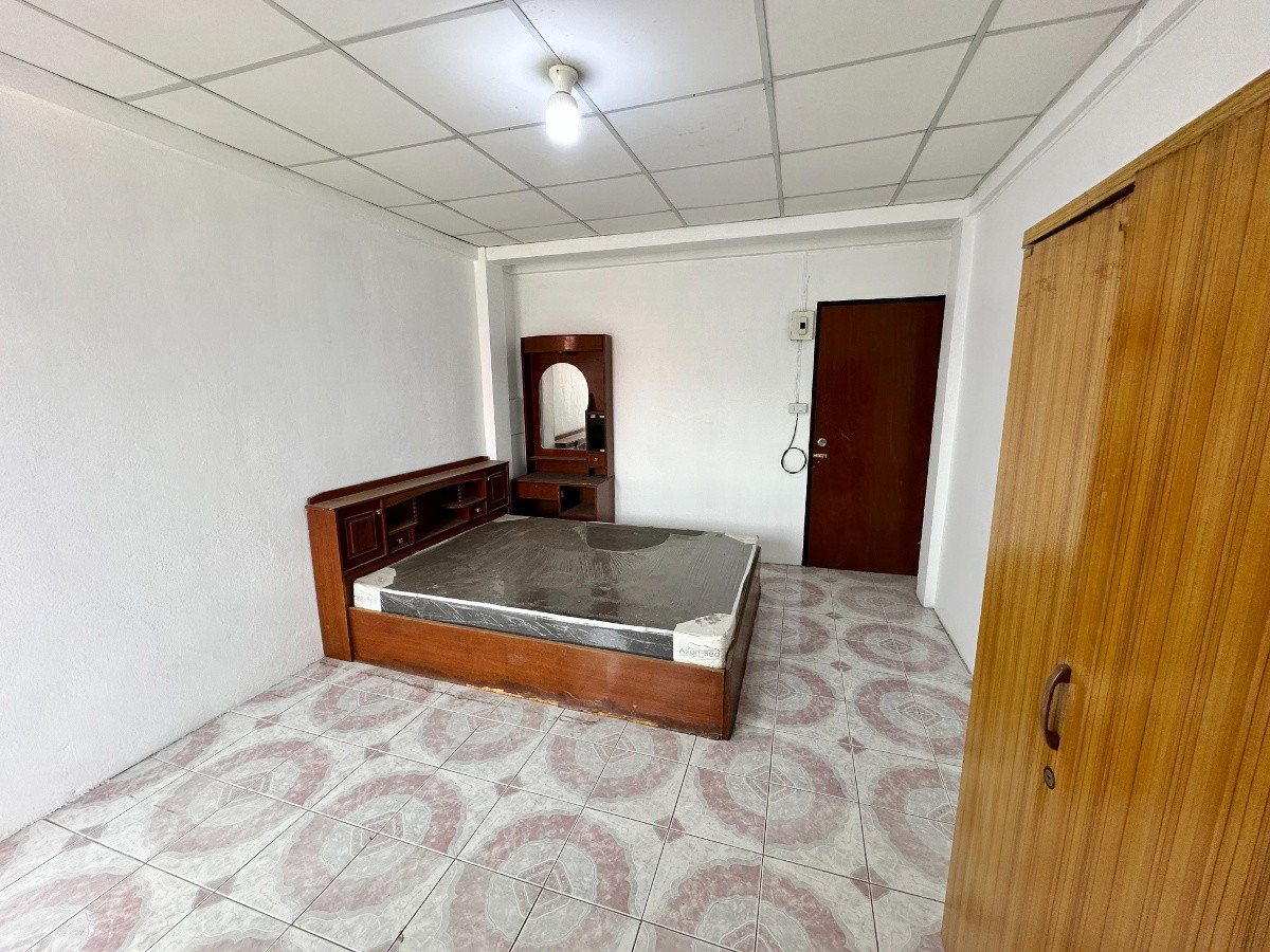 1 Bed Condo · Bangkok Noi, bangkok — photo 5