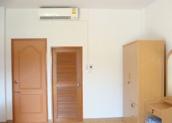 Condo — photo 3