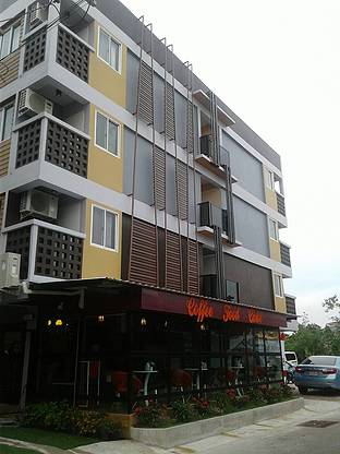 1 Bed Condo — photo 2