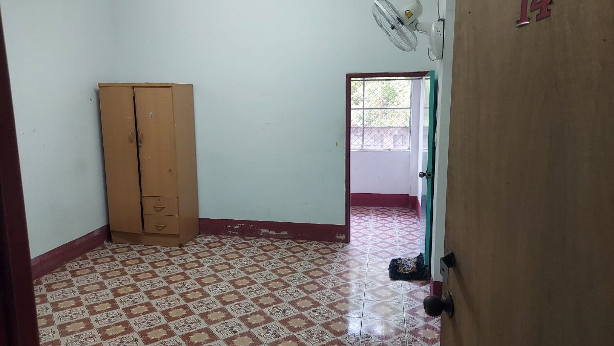 1 Bed Condo — photo 3
