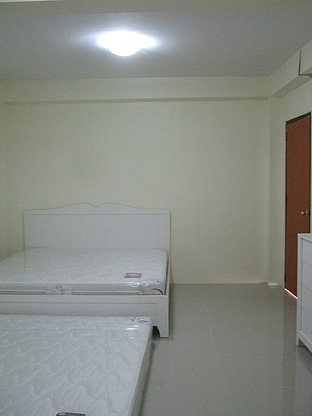 1 Bed Condo — photo 2