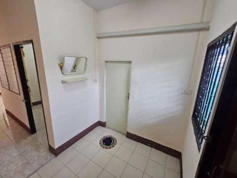 1 Bed Condo — photo 3
