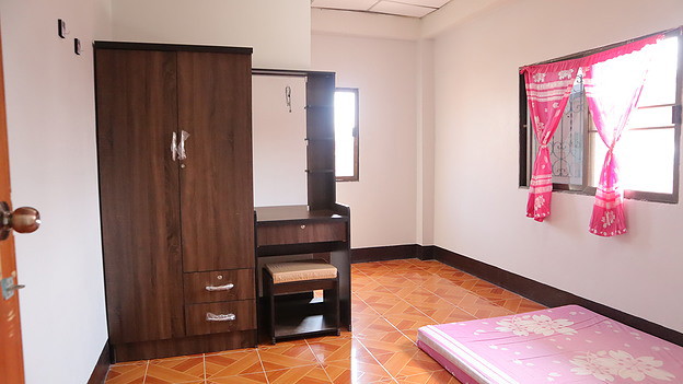 1 Bed Condo — photo 4