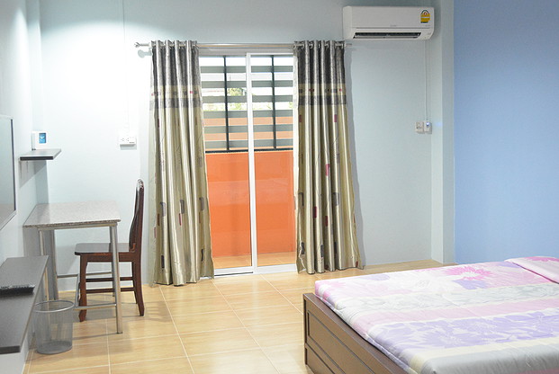1 Bed Condo — photo 4