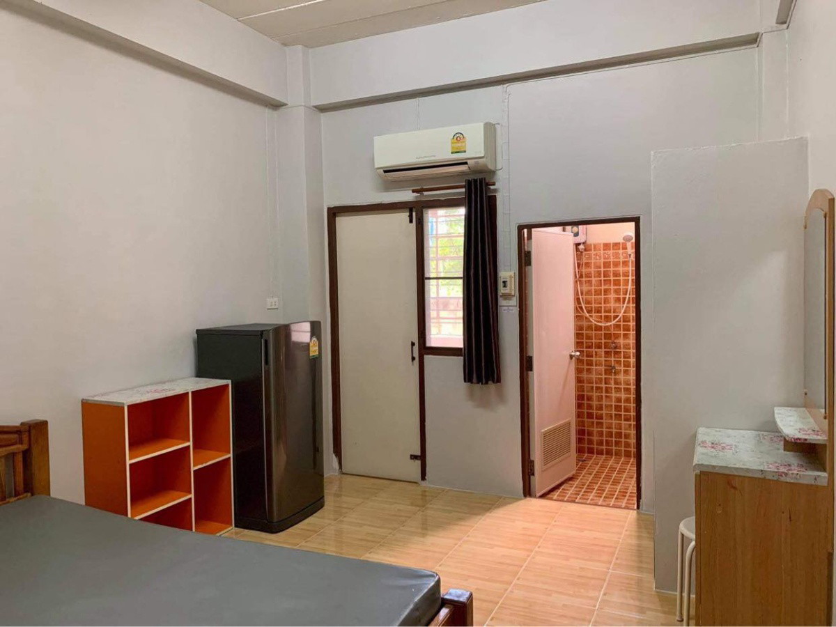 1 Bed Condo — photo 4