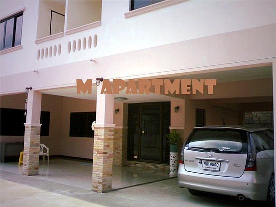 Condo — photo 1