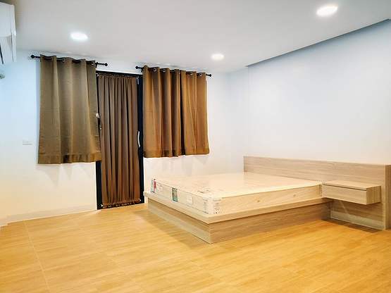 1 Bed Condo · Bangkok Noi, bangkok — photo 1