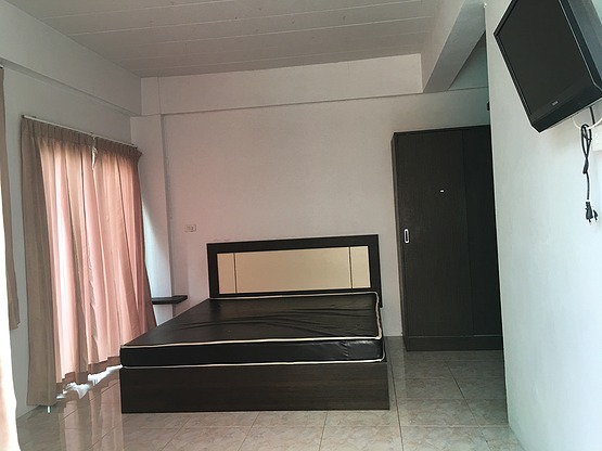 1 Bed Condo — photo 1