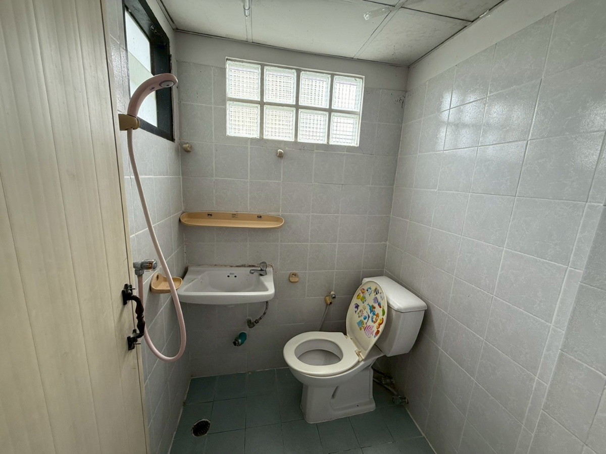1 Bed Condo · Bang Khun Thian, bangkok — photo 5