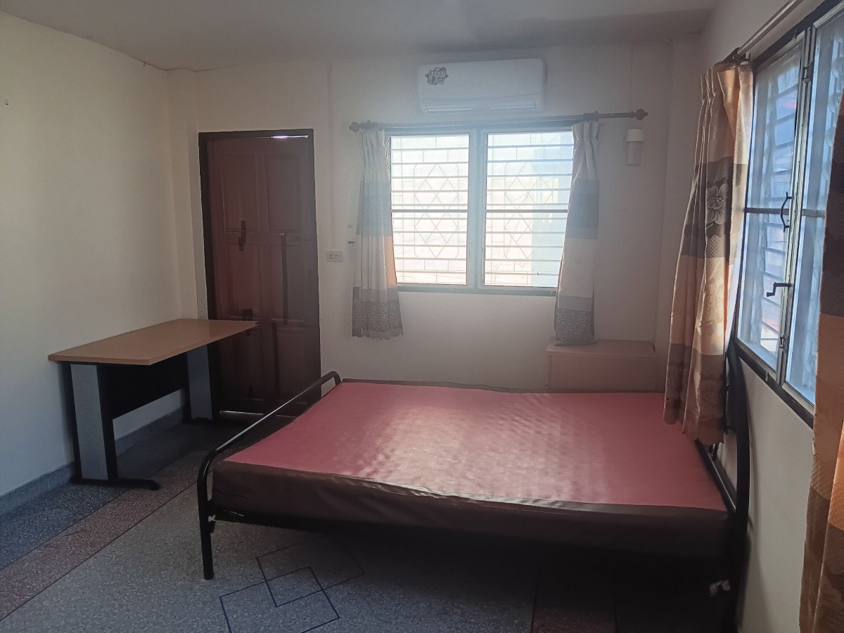 1 Bed Condo — photo 5