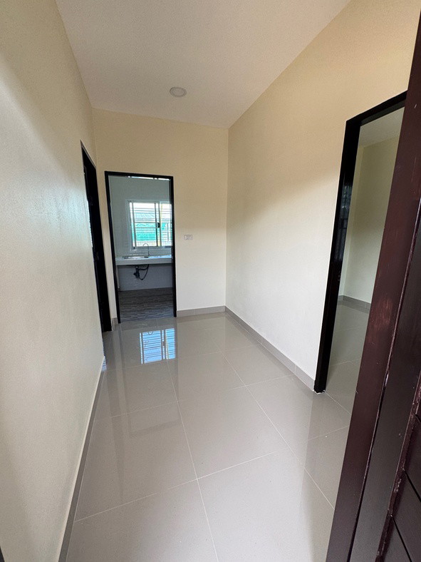 1 Bed Condo — photo 2