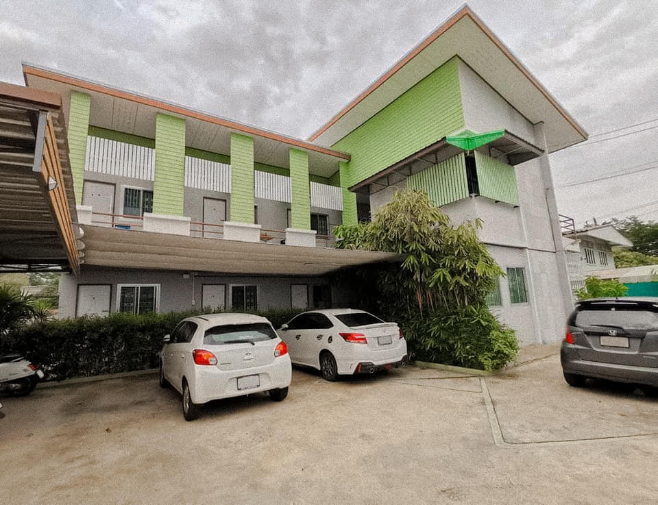 1 Bed Condo — photo 1