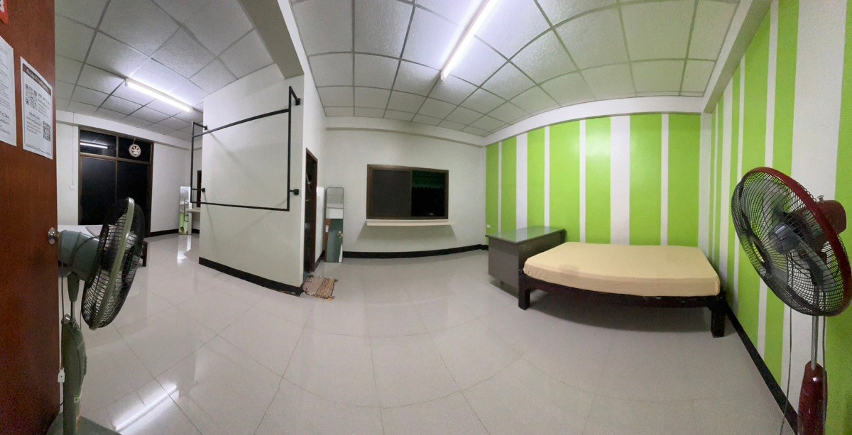 1 Bed Condo — photo 3