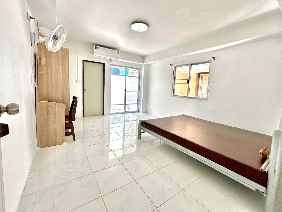 1 Bed Condo · Bang Khen, bangkok — photo 2