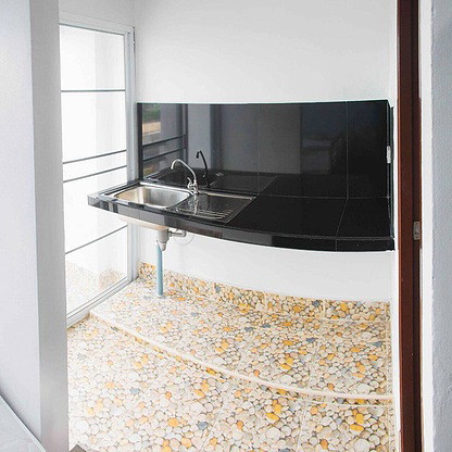 1 Bed Condo — photo 3