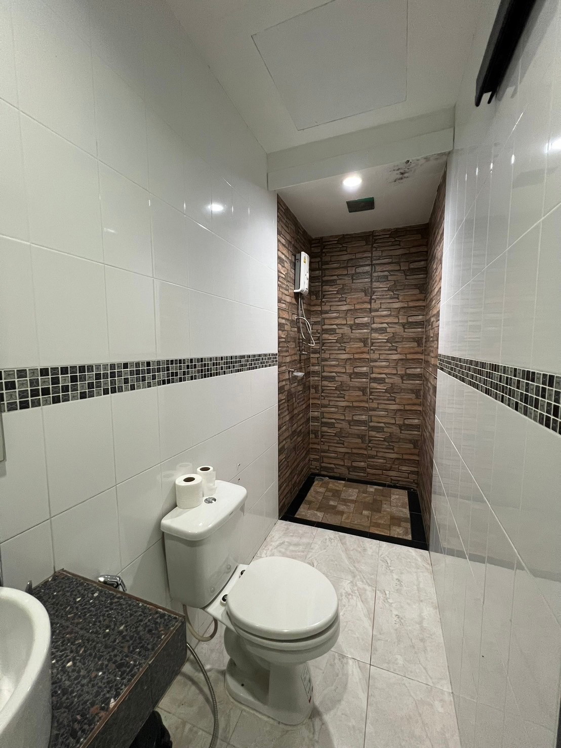 1 Bed Condo — photo 4