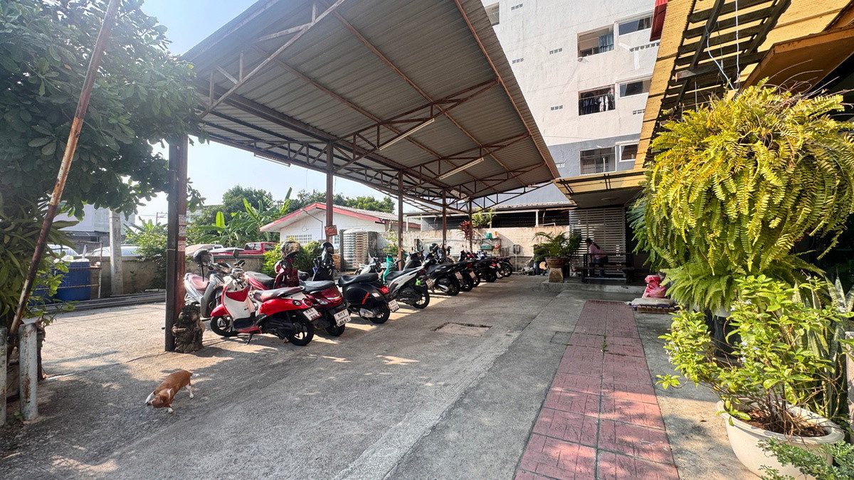 Condo · pathum_thani — photo 2