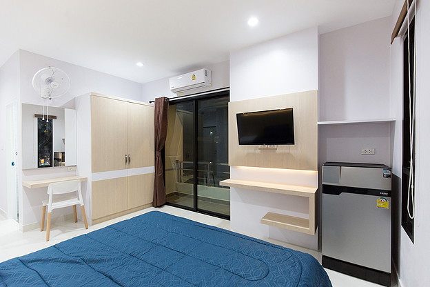 1 Bed Condo — photo 4