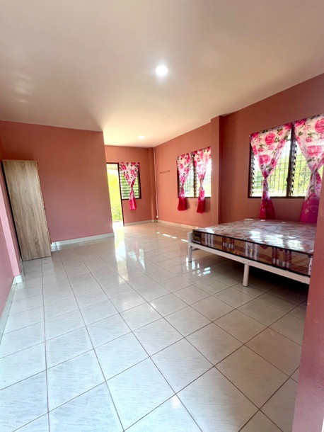 Condo — photo 1